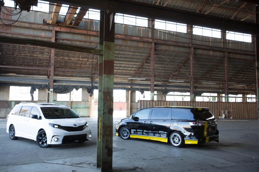  Toyota Sienna SE + Concept 2016 года  (фото 12 из 14)